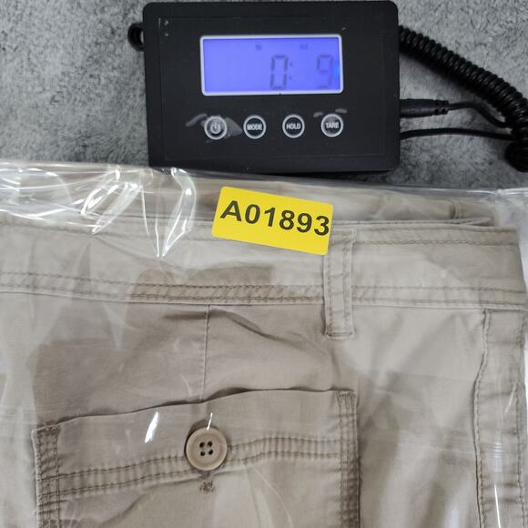 Vintage St Johns Bay Pants Women 16 Tan Khaki Cargo Capri Drawstring Hem Stretch - Picture 11 of 11